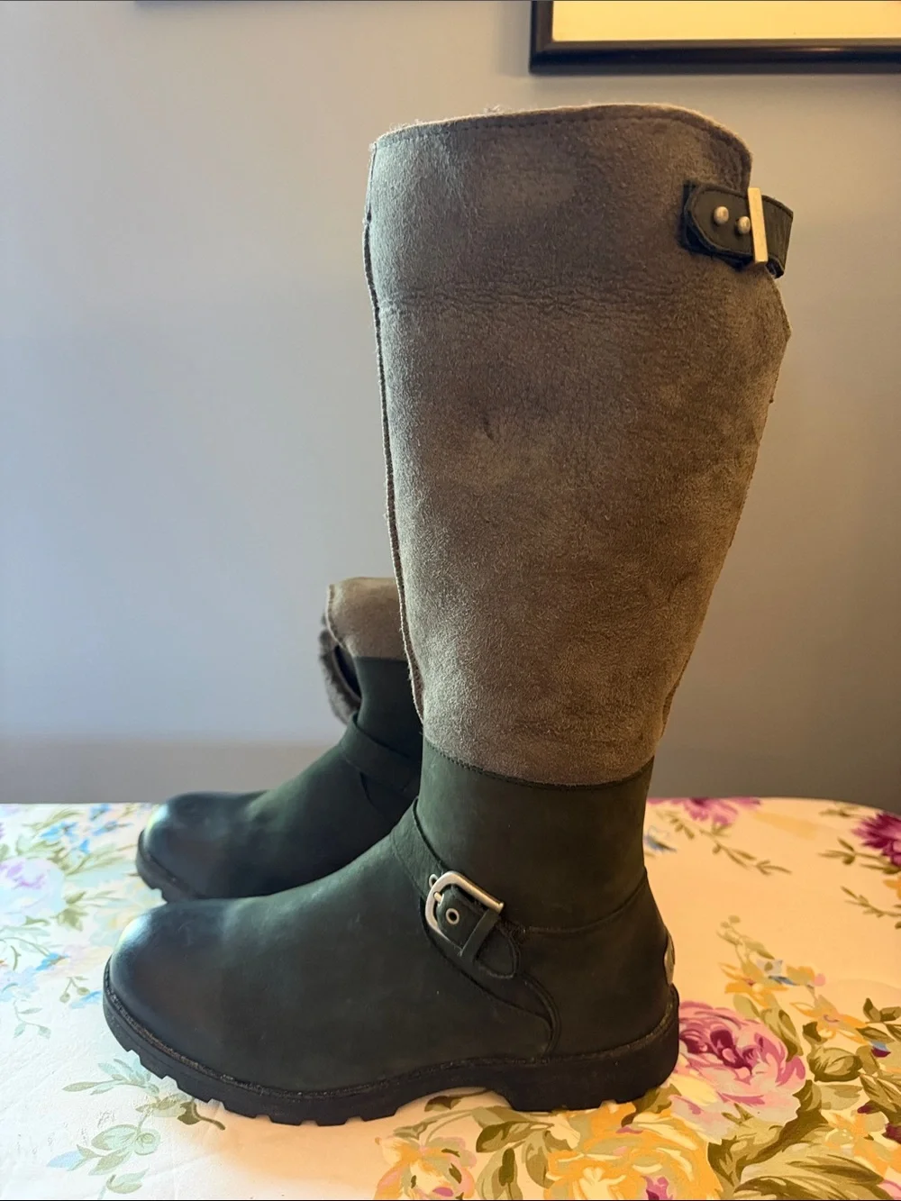 UGG Daleane Convertible Boot Size 7.5 Like New Black Leather